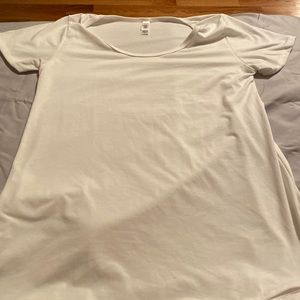 LulaRoe T-shirt
